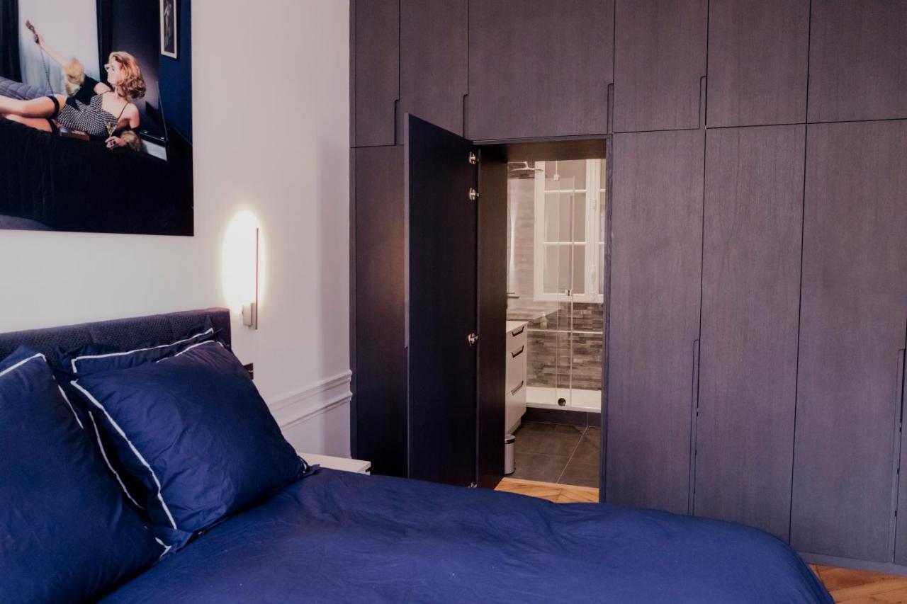 Luxueux Duplex Elysees 240m2 Appartement *